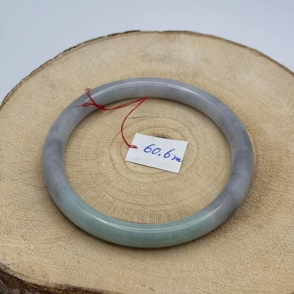 Jade Bangle - Picture 2 of 6